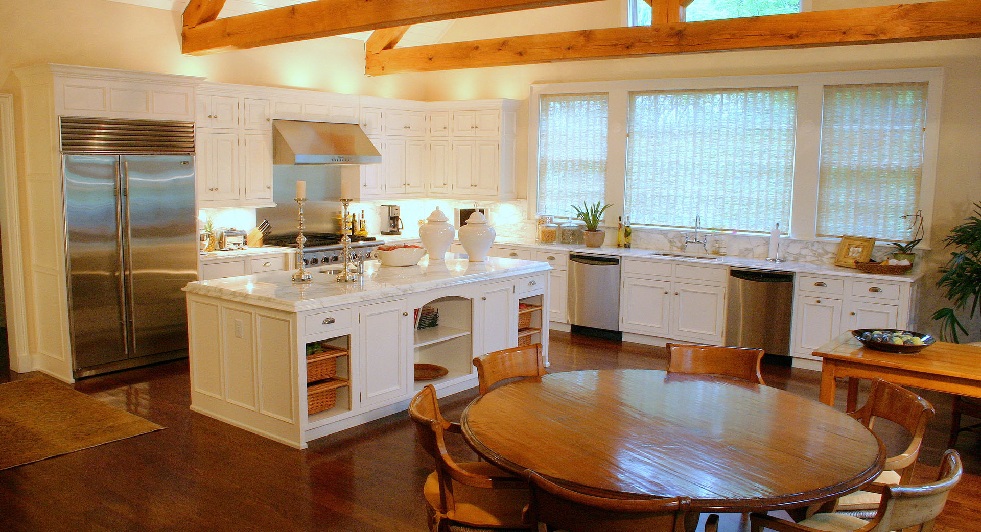 Painted kitchen with inset doors, built by Trillium for the 54th Street project